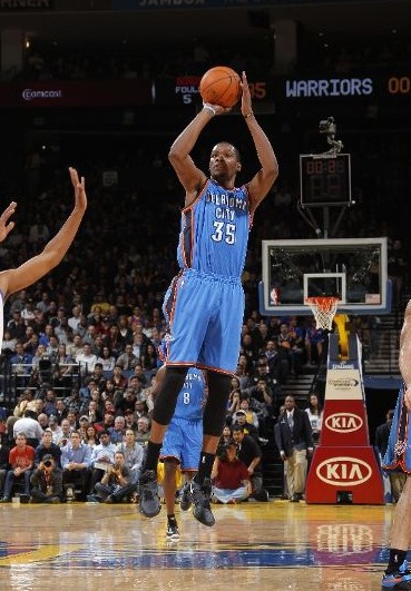 借此释放薪 借此释放薪