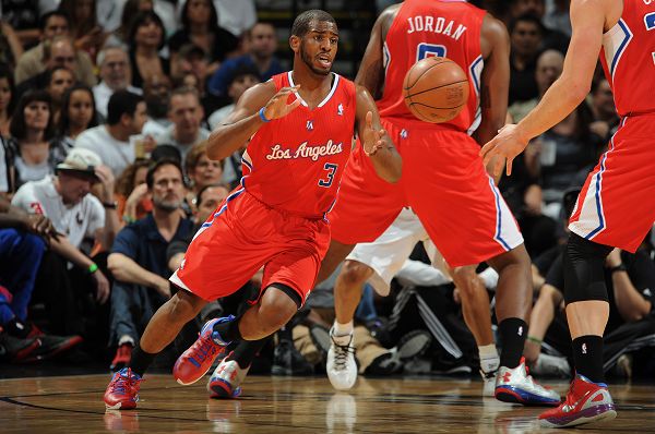 手则以防守 手则以防守